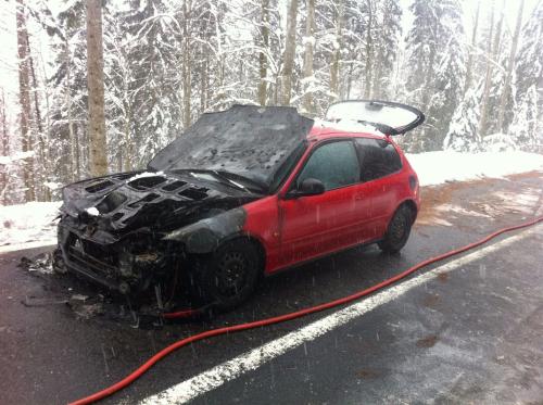 Feu de voiture Mt-Crosin 2013